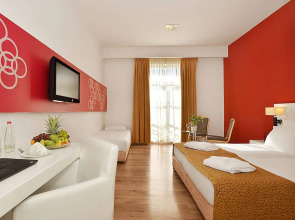 Ruth Daniel Residence