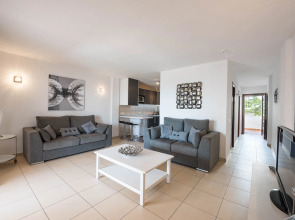 Paloma Beach Apartments