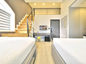 WITH U Hotel & Guesthouse