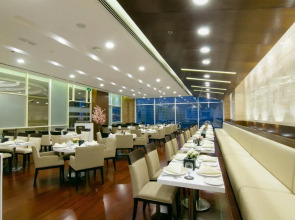 Al Murooj Grand Hotel