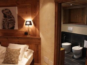 Les Trompeurs Chez Odette