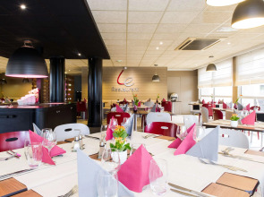 Hotel Campanile Reims Centre - Cathedrale