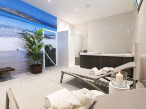 azuLine Hotel Pacific