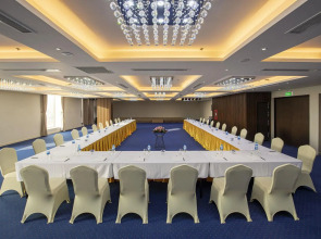 La Vela Saigon Hotel