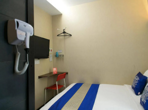 Smile Hotel Danau Kota