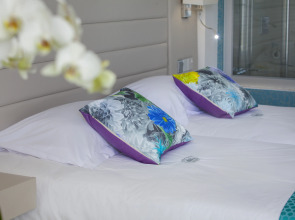 King Evelthon Beach Hotel & Resort