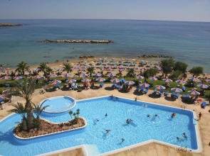 Corallia Beach Hotel Apartments