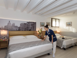 Unahotels Ala Venezia - Adults Only