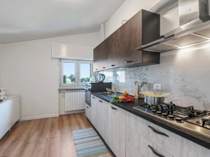 Matta Apartment 400m From The Lake