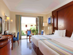 Xperience Sea Breeze Resort