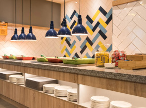 Hampton by Hilton Antwerp Central Station