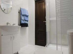 Нерл ФроОтель