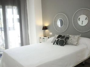 WooTravelling Plaza de Oriente HOMTELS