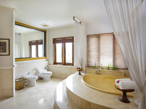 The Mansion Resort Hotel & Spa