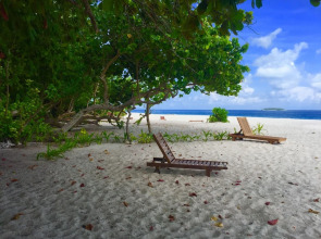 Отель Ithaa Inn Kamadhoo