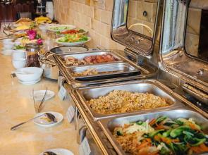 Liberty Hall Tam Coc Hotel & Villa