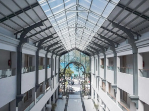 Anona Beachfront Phuket Resort