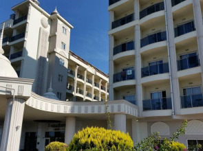 Port River Hotel & Spa