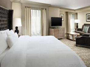 The College Green Hotel Dublin, Autograph Collection