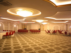 J'adore Deluxe Hotel & Spa