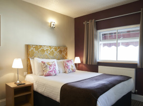 Antoinette Hotel Wimbledon