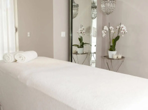 Gava Waterman Milna Resort