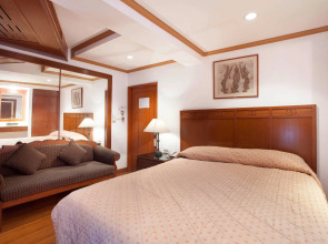 Orchid Hotel and Spa