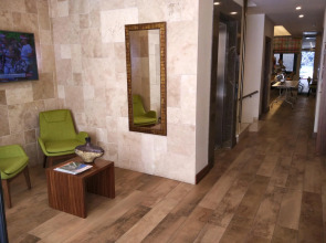 The White Orient Hotel