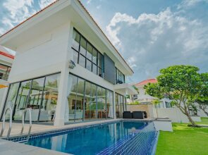 4-Bedroom Apartment in The Ocean Villas Resort