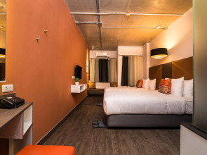 Aim House Bangkok Hotel