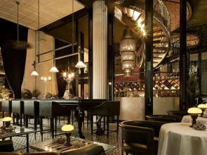 Double-Six Luxury Hotel