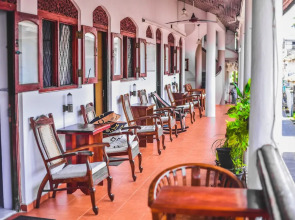 Mrs Wijenayake's Beach Haven Guest House