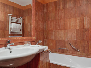 Отель Rome Marriott Park