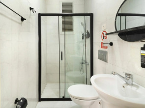 Alhambra Apart Hotel