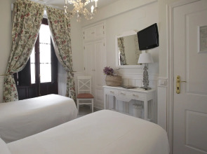 Basic Hotel Puerta de Sevilla