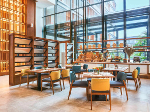 Курортный отель Mövenpick Resort Waverly Phu Quoc