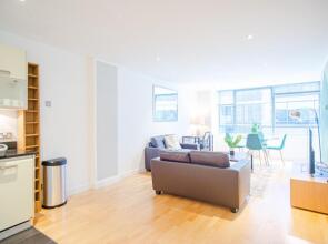 One Bed Serviced Apt in Farringdon