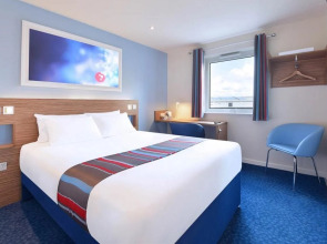 Travelodge Edinburgh Cameron Toll