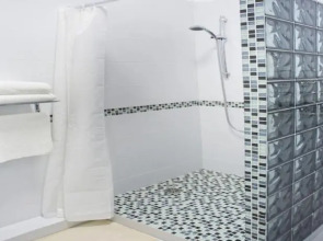 Нерл ФроОтель