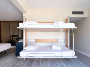 TRYP Lisboa Caparica Mar Hotel