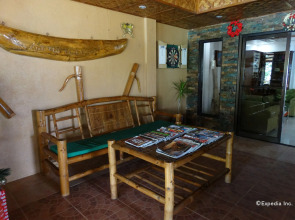 Anda White Beach Resort