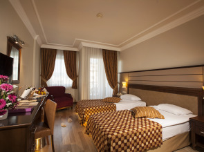 Отель Rox Resort