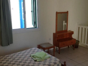 Sea 'n Lake View Hotel Apartments