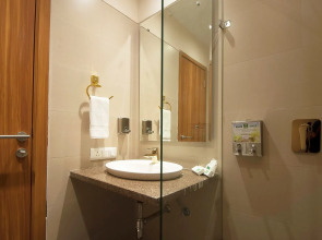 Hotel Le Roi Haridwar @ Har Ki Pauri Road