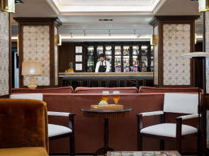 H10 Corregidor Boutique Hotel