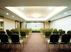 The Cha-am Methavalai Hotel