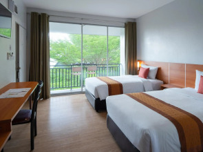 Royal Lanta Resort & Spa