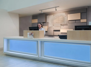 Holiday Inn Express & Suites Nearest Universal Orlando by IHG