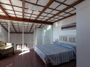 Tenuta San Cassiano with garden and pool