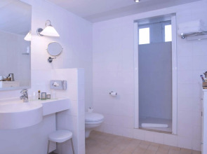 Hôtel Le Donjon - Coeur de la Cité Médiévale